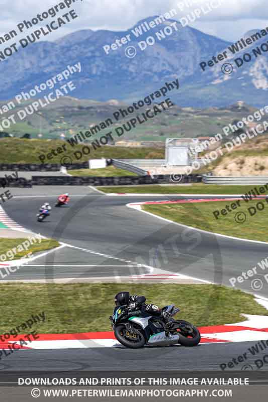 cadwell no limits trackday;cadwell park;cadwell park photographs;cadwell trackday photographs;enduro digital images;event digital images;eventdigitalimages;navarra;no limits trackdays;peter wileman photography;racing digital images;trackday digital images;trackday photos